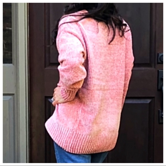 ✨LAST ONE ✨Oversized chenille V neck soft sweater - Picture 5 of 5